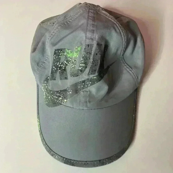 Nike Grey Hat - Picture 1 of 5